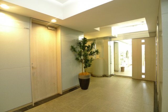 【エントランス】