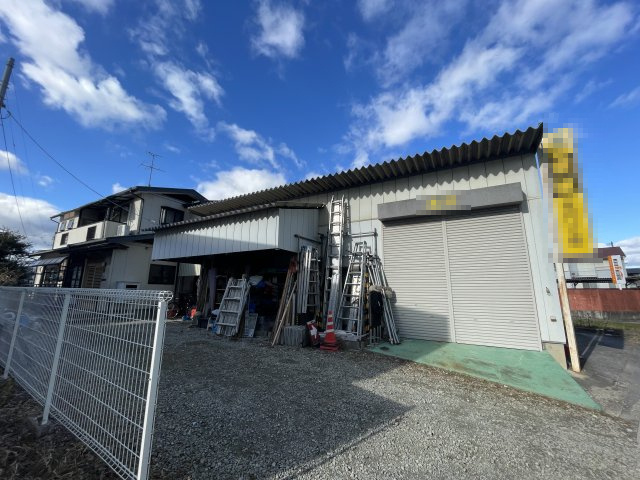 中古戸建・中古住宅　郡山市富久山町福原字水尾沢　行健小・行健中の外観|倉庫は広々としており、作業スペースとしても車庫としても多様にご利用頂けます。倉庫が必要な方、ぜひ一度内覧しませんか？？