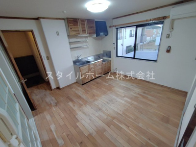 【居間・リビング】 | ユトリロ新栄 A棟