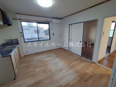 【居間・リビング】 | ユトリロ新栄 A棟