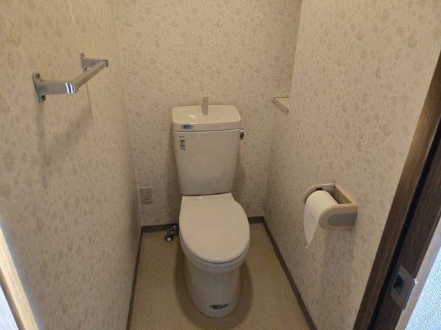 宝マンション滝ノ水第七　A棟のトイレ