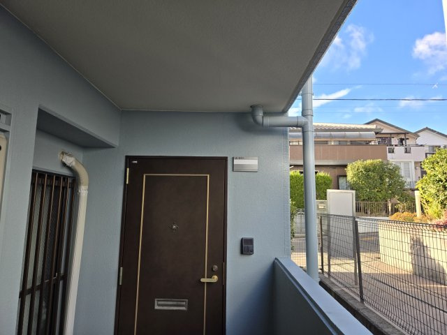 宝マンション滝ノ水第七　A棟の玄関