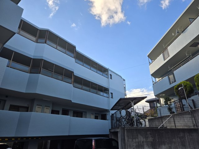 宝マンション滝ノ水第七　A棟の外観