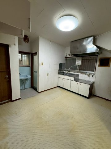 毛穴町　戸建の居間・リビング