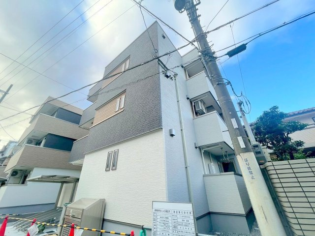 フジパレス十三イーストの外観