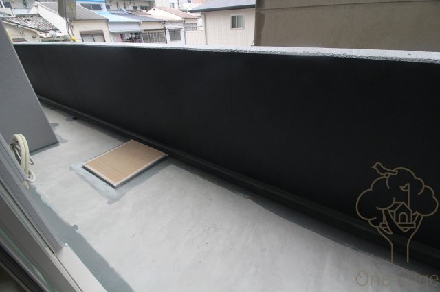 エステムコート梅田・天神橋Ⅳステーションフロントのバルコニー