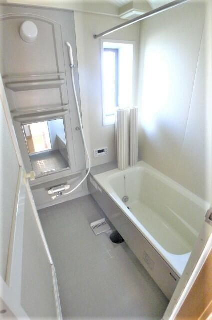 ウィングコートの浴室