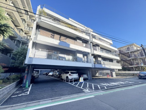 【駐車場】 | 2025年12月15日撮影