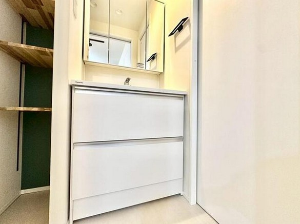 【独立洗面台】