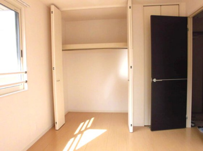 【寝室】 | オークコート