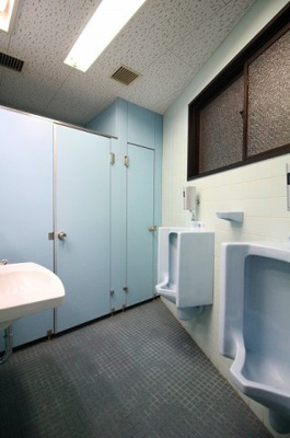 【トイレ】 | ゴールデンサンビル | 共同トイレ