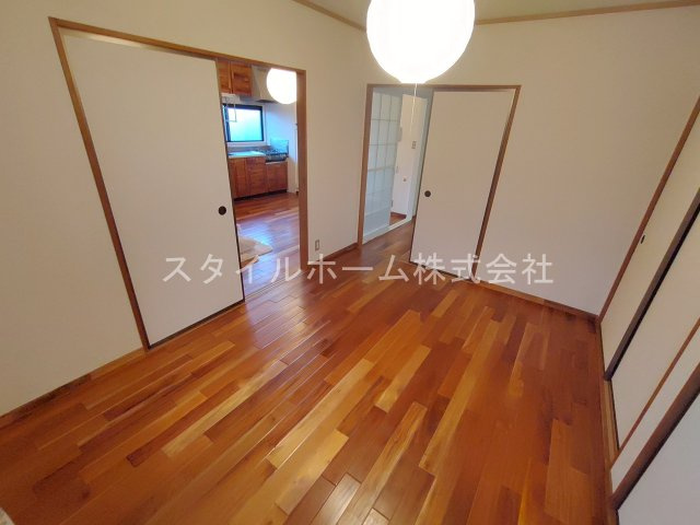 ユトリロ新栄 B棟の内装