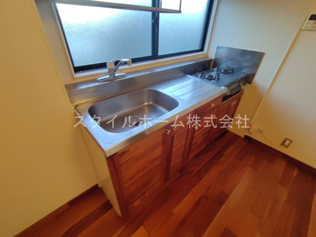 ユトリロ新栄 B棟のキッチン