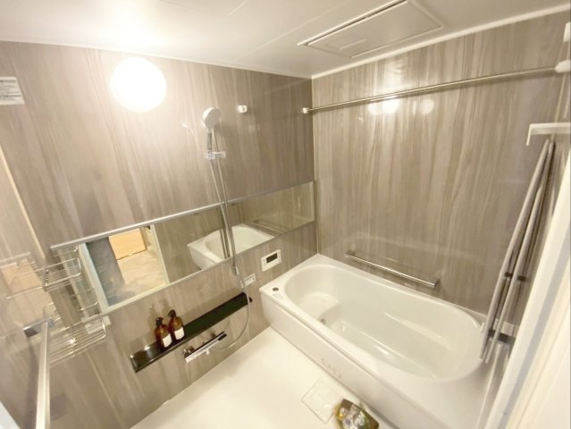 アクロス博多セントラルパークの浴室|水回り全て新規交換済み！綺麗な水回りで新生活を迎えられます！