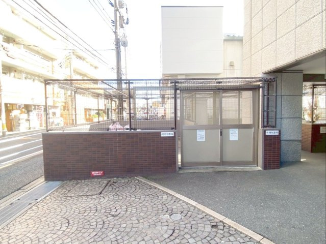 アクロス博多セントラルパークの設備|敷地内ゴミ置き場です！