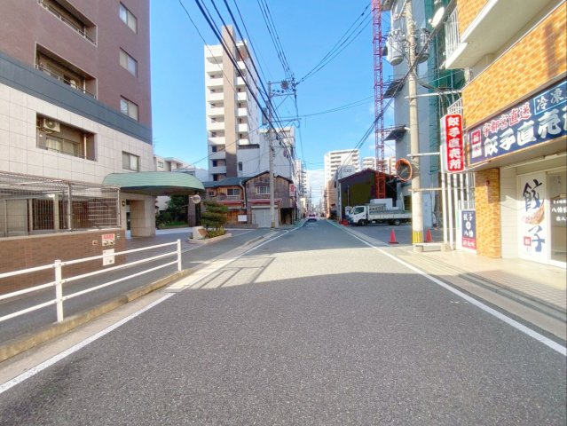 アクロス博多セントラルパークの周辺|前面道路の様子です！