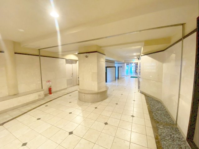 アクロス博多セントラルパークのエントランス|清潔に管理されたエントランスホール！