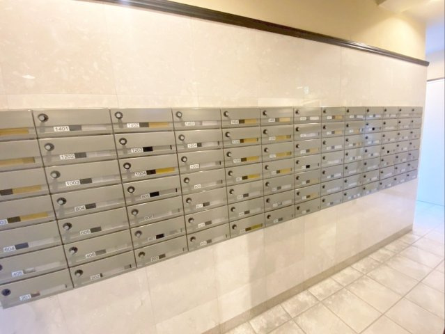 アクロス博多セントラルパークの設備|集合郵便受けです！総戸数130戸！