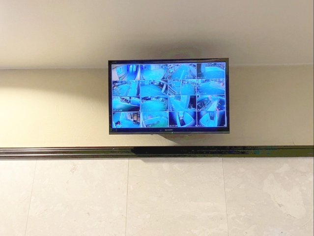 アクロス博多セントラルパークの防犯設備|防犯カメラ映像を確認できるモニター設置！安心感が増しますね！