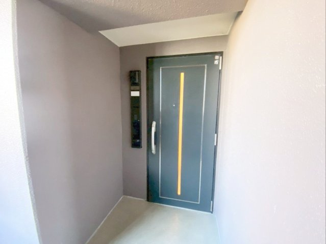 アクロス博多セントラルパークの玄関|玄関は防犯性の高いダブルロックキーを採用！