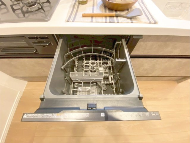 アクロス博多セントラルパークのキッチン|食洗器新規取付！家事の負担軽減・時間短縮に役立ちますね！
