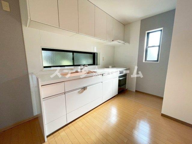 太田3 中古戸建のキッチン|お料理しやすいキッチンです