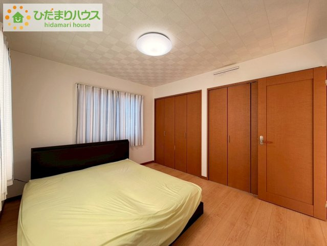 日立市東大沼町3丁目　中古戸建の寝室|温もりある自然光を感じていただける居室です。飽きのこないナチュラルなデザインの空間は、色褪せることのない心地良さを作ります。													