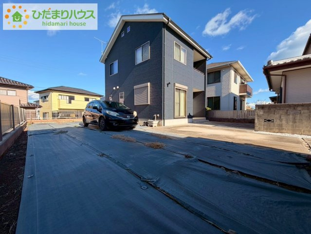 Grace Living 日立｜東大沼町3丁目　中古戸建の前面道路含む現地写真|マイホームなら駐車場代がかかりません。しかも、自宅の駐車場で洗車ができます！今までコイン洗車に行っていた手間も省けて、節約にもつながります(^^♪