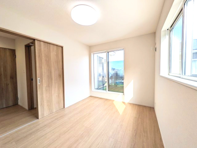 大津市真野１丁目中古住宅の洋室