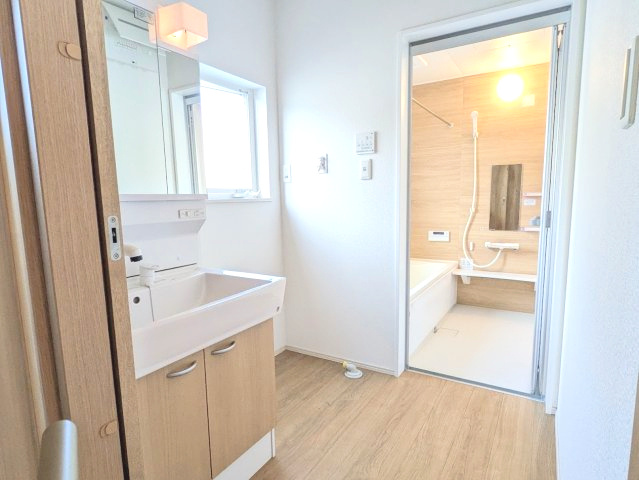 大津市真野１丁目中古住宅の脱衣所