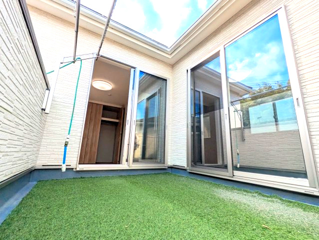 大津市真野１丁目中古住宅のバルコニー