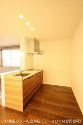 【キッチン】 | リラフォート西垣生Ⅱ