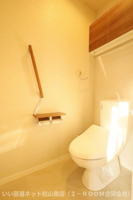 【トイレ】 | リラフォート西垣生Ⅱ