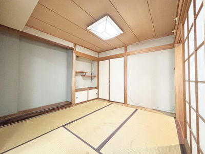 【和室】 | コボリマンション北口 | リビング横に和室。お子様のお昼寝スペースや来客スペースに最適です