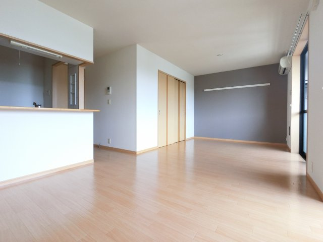 【居間・リビング】