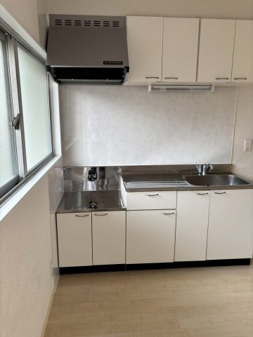 岐阜県岐阜市　RC造1棟アパート　のキッチン