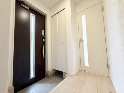 【玄関】 | 銚子市明神町1号棟 | 施工例：即日のご見学も可能です。お気軽に0476-37-3888までお問合せ下さい。