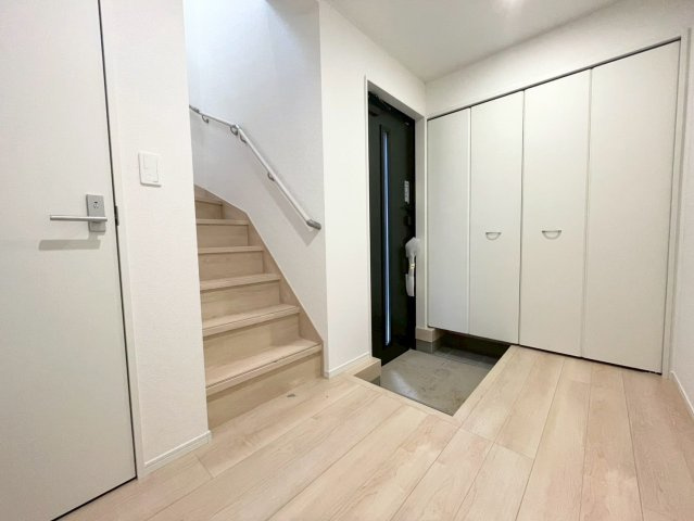 【玄関】 | 銚子市明神町1号棟 | 施工例：即日のご見学も可能です。お気軽に0476-37-3888までお問合せ下さい。