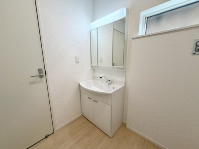 【独立洗面台】 | 銚子市明神町1号棟 | 施工例：即日のご見学も可能です。お気軽に0476-37-3888までお問合せ下さい。