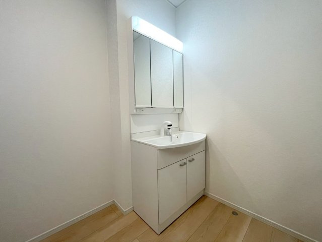 【独立洗面台】 | 銚子市明神町1号棟 | 施工例：即日のご見学も可能です。お気軽に0476-37-3888までお問合せ下さい。