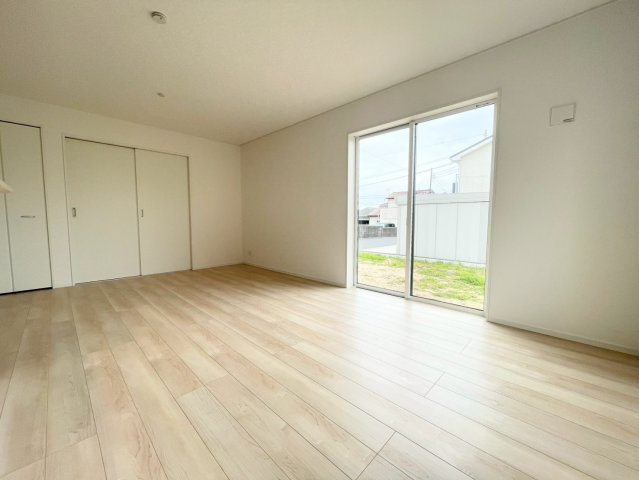 【居間・リビング】 | 銚子市明神町1号棟 | 施工例：即日のご見学も可能です。お気軽に0476-37-3888までお問合せ下さい。