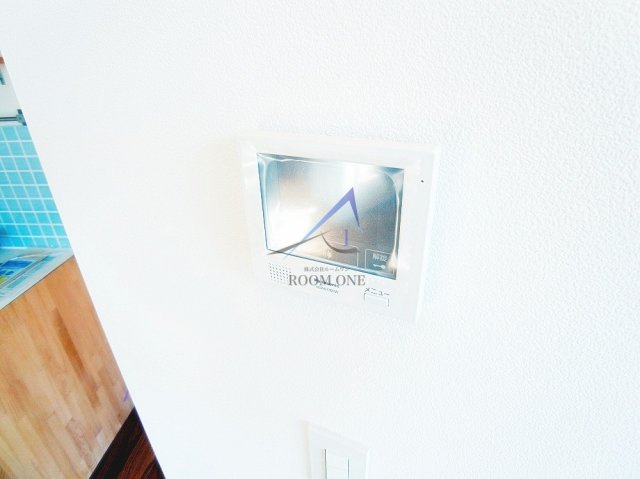 Maison Austerのセキュリティ|モニター付きインターホンです。