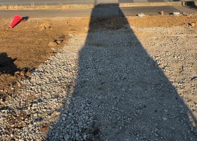 【設備】 | 敷地内には、散水栓や立水栓があります。水道水を直接利用できるため、水を運ぶ手間を省くことが出来ます。大量の水を必要とする洗車作業や清掃などに役立ちます。その他設備とあわせて、現地でご確認ください。