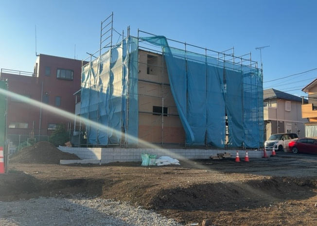 【展望】 | 桜や紅葉の名所に出かける人は多いと思いますが、家にいながら季節の移ろいを感じる生活を送りませんか？リビングや窓から見える景色が生活を彩るワンポイントに！現地から見える景色を堪能してみては如何でしょう。