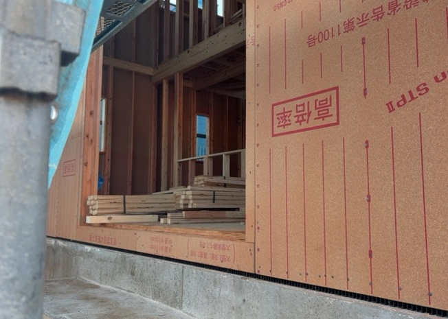 【居間・リビング】 | リビングの間取りの種類は大きくわけてリビングとダイニングが別になっているタイプ、リビングダイニング一体型です。どちらも一長一短ですので、家を選ぶ時はその両面をチェックして決めるようにしましょう。