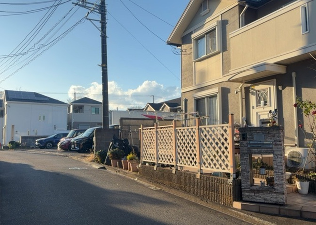 【展望】 | 桜や紅葉の名所に出かける人は多いと思いますが、家にいながら季節の移ろいを感じる生活を送りませんか？リビングや窓から見える景色が生活を彩るワンポイントに！現地から見える景色を堪能してみては如何でしょう。