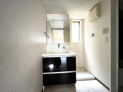 【洗面所】 | ｅｎｓｏｌｅｉｌｌｅ（アンソレイエ） | 洗髪洗面化粧台