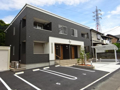 【外観】 | ｅｎｓｏｌｅｉｌｌｅ（アンソレイエ） | 外観写真（昼）