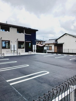 【駐車場】 | カーム | 駐車スペースもあります