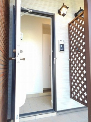 【玄関】 | プレジール | 収納もある玄関です